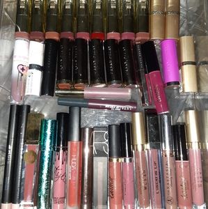 Huge lipsticks lot